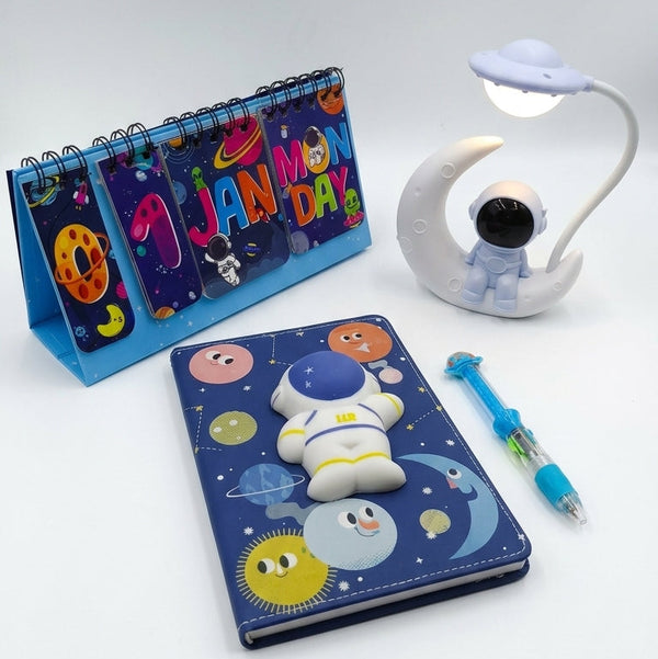 Astronaut-Themed Desk Lamp