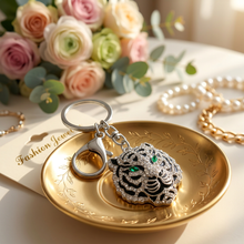 Keychain: Emerald Eye Tiger Keychain