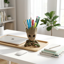 Pen Holder: Pen Holder / Decorative Holder / Showpiece, ( Size - 14*10 cm)