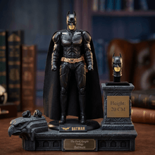 Anime: Bat🦇Man Gun Pose with Extra Mask Head & Pair of Hands – Premium 20 CM Interchangeable Action Figure