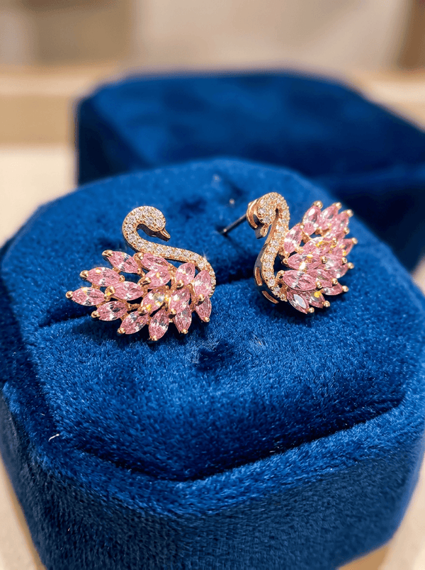 Jewellery Earings : Swan Sparkle (Loyal  collection)