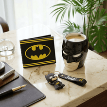 🦇BAT🦇Man Hamper(0FFICIAL Wallet + Coffee MUG Ceramic+ Anime Keychain)